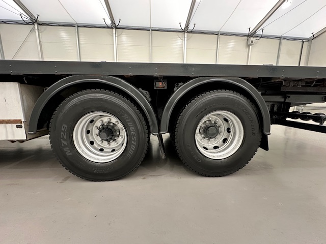 Scania 124 470 6×2 10 Tyre Sleeper Cab Flatbed