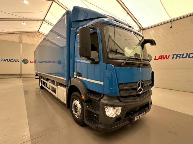 Mercedes Actros 1824 4×2 Day Cab Box Van