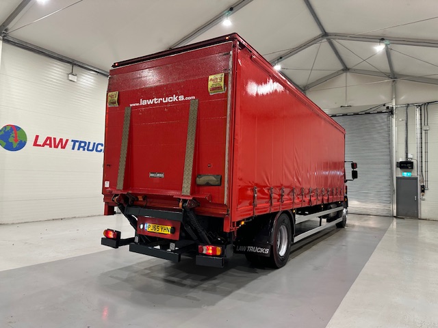 DAF LF 250 Sleeper Cab Curtainsider