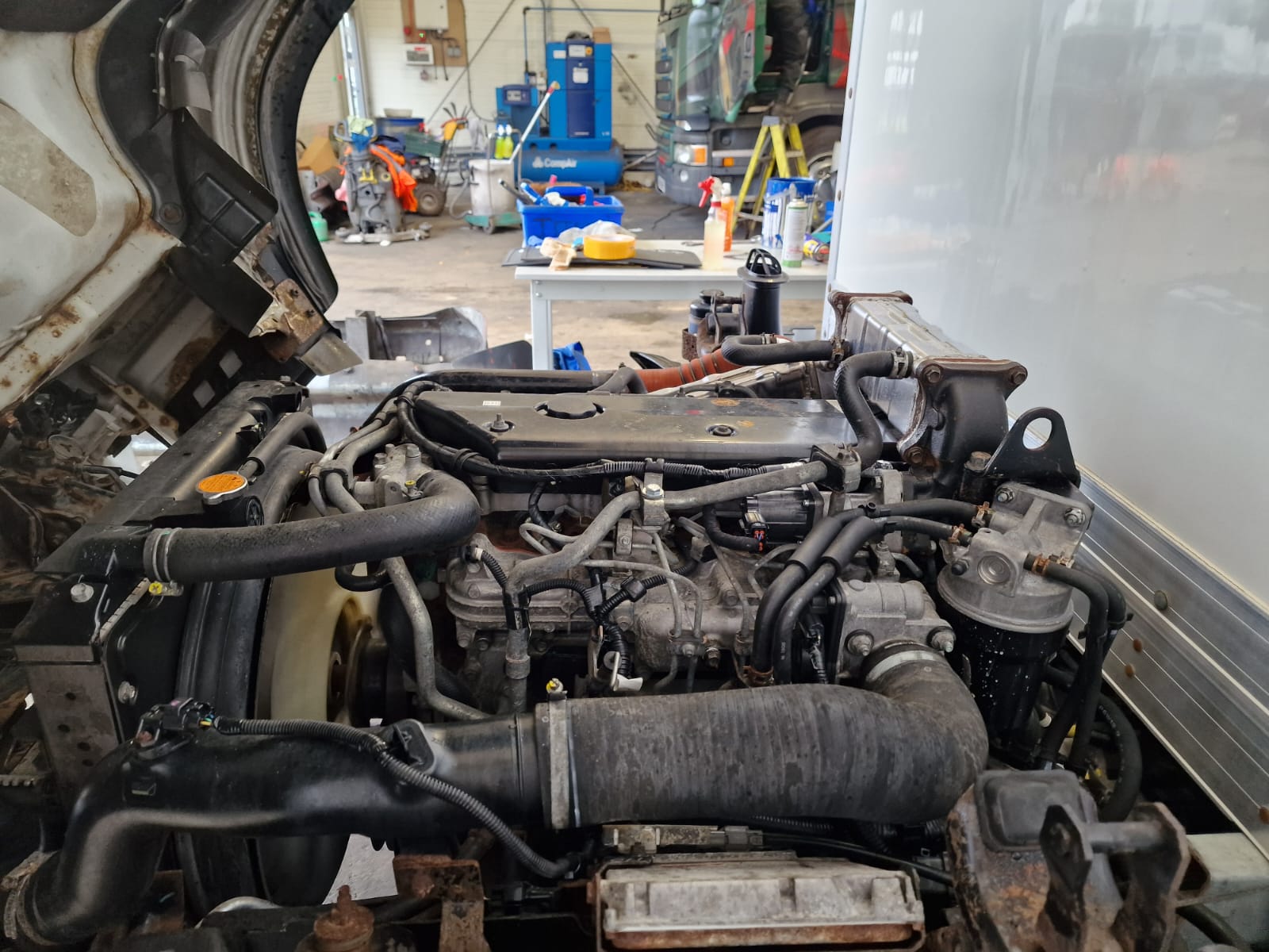 Isuzu N75.190 Day Cab Box Van