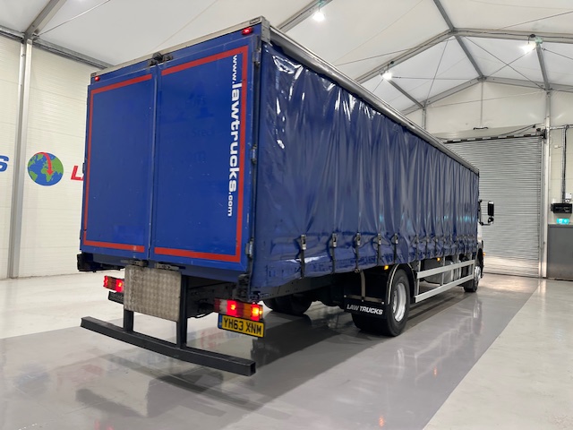 Mercedes 1824 4×2 Day Cab Curtainsider