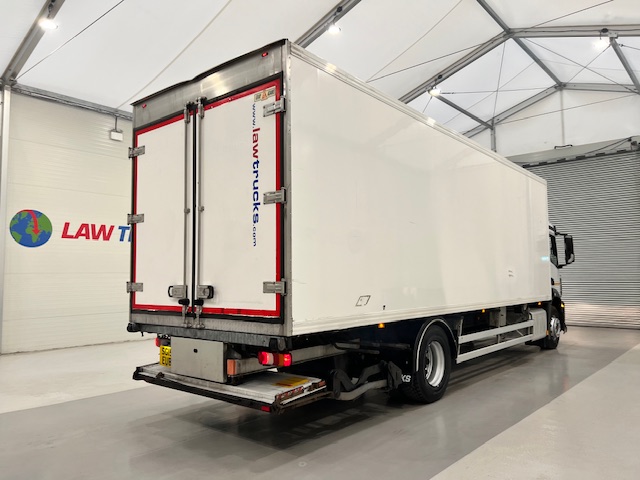 Mercedes Antos 1827 Day Cab Fridge Box