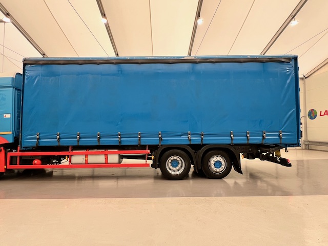 Mercedes Actros 2530 Rear Lift Sleeper Cab Curtainsider