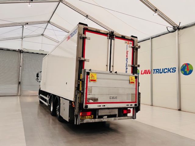 DAF CF 290 6×2 Rear Steer Fridge Box