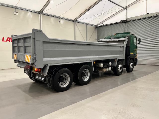 Hino 3241 700 8×4 Sleeper Cab Steel Tipper