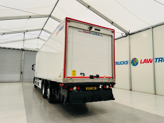 Iveco Stralis 310 AT 6×2 Fridge Box Van