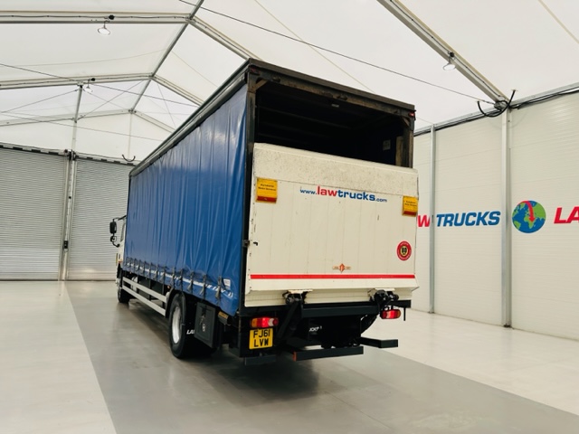 DAF CF65 250 Sleeper Cab Curtainsider