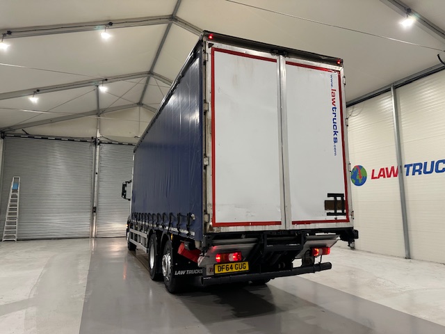 Mercedes Actros 2530 6×2 Sleeper Cab Curtainsider