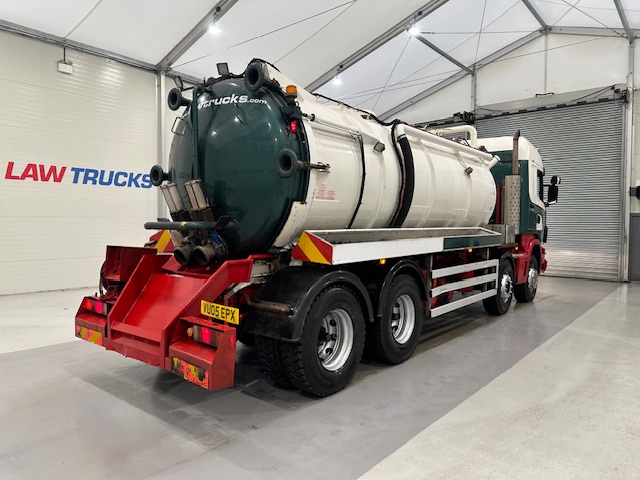 Scania R420 8×4 Highline Vacuum Tanker