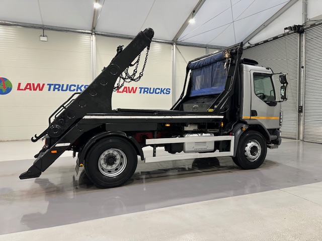 DAF LF 220 Day Cab Skip Loader