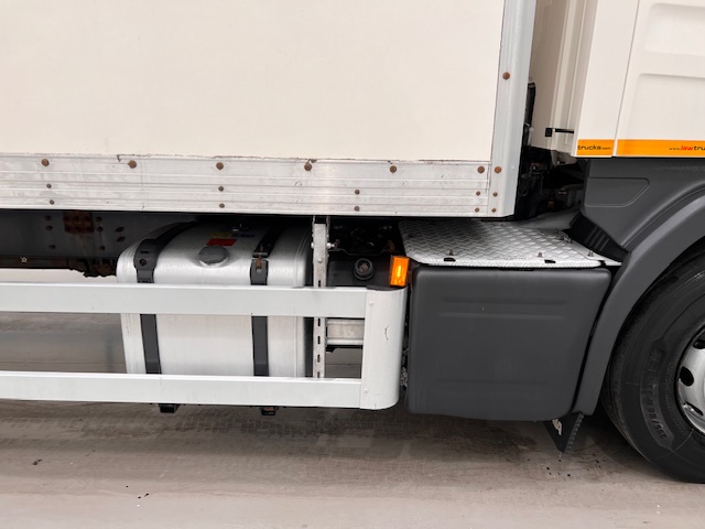 Scania P250 4×2 Sleeper Cab Box Van Manual