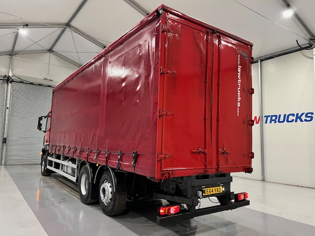 Mercedes Actros 2533 6×2 Sleeper Cab Curtainsider