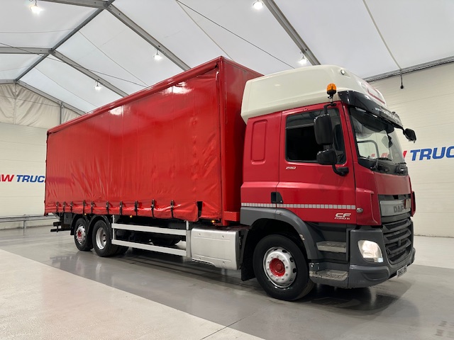 DAF CF 290 6×2 Rear Lift Sleeper Cab Curtainsider