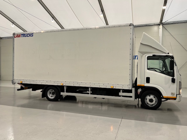 Isuzu N75.190 Day Cab Box Van