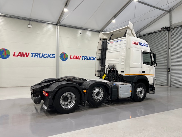 Volvo FM 450 6×2 Midlift Tractor Unit