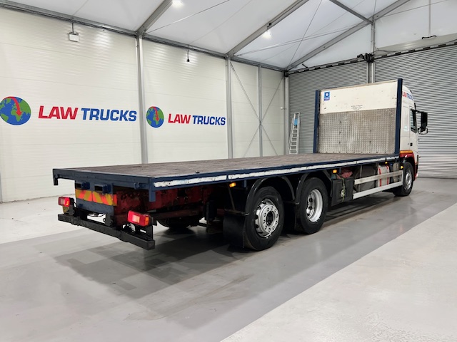 Volvo FM 330 6×2 Rear Lift Sleeper Cab Flatbed