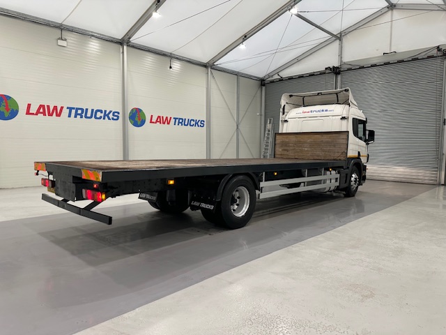 Scania P94 230 4×2 Sleeper Cab Flatbed
