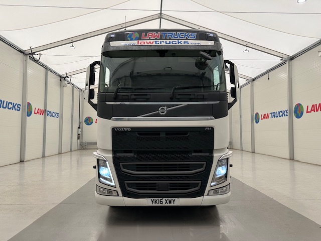 Volvo FH 500 6×2 Midlift Tractor Unit