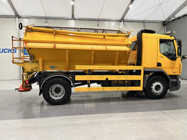 DAF LF 250 4×2 Sleeper Cab Gritter