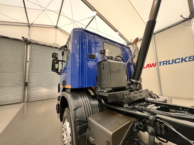 Scania P370 8×4 Rest Cab Tipper Manual