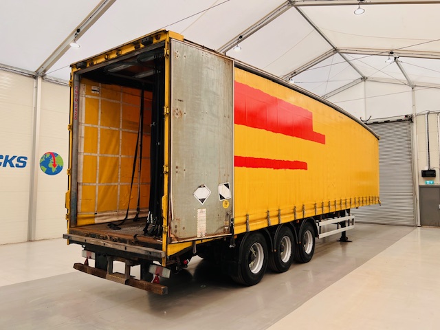 Don Bur Tri Axle Curtainsider Trailer