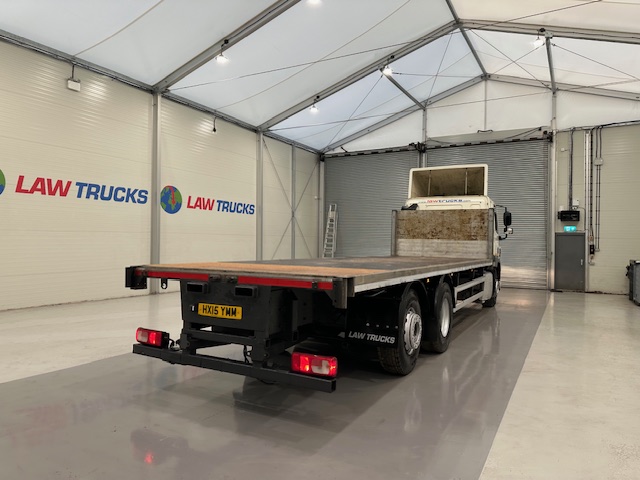 DAF CF 330 6×2 Rear Lift Sleeper Cab Flatbed