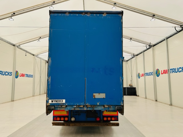 SDC Tri Axle Curtainsider Trailer