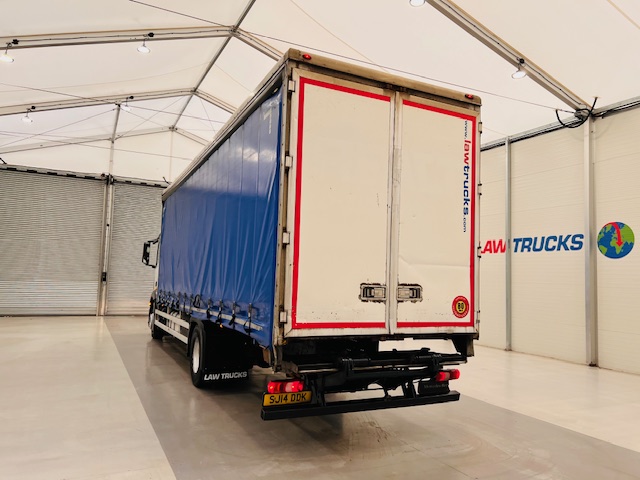 Mercedes Actros 1830 Sleeper Cab Curtainsider