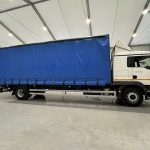 MAN TGM 18.250 4×2 Sleeper Cab Curtainsider - thumbnail