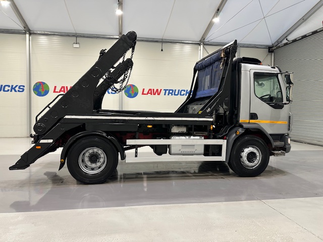 DAF LF 220 Day Cab Skip Loader