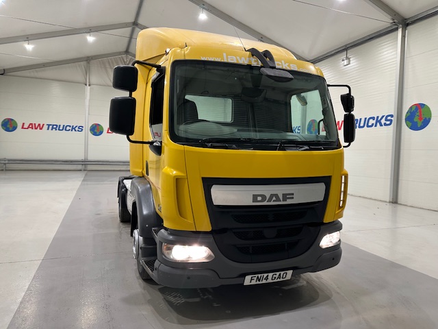 DAF LF 250 4×2 Rest Cab Tractor Unit