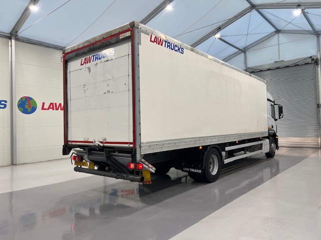 Mercedes Actros 1824 4×2 Sleeper Cab Box Van