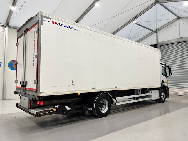 Mercedes Antos 1827 Day Cab Fridge Box