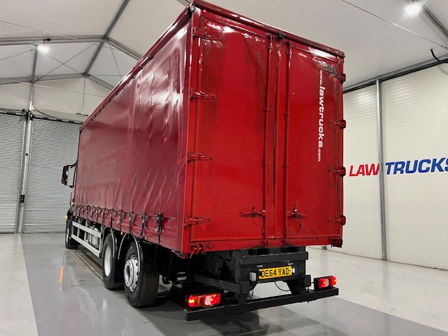 Mercedes Actros 2533 6×2 Sleeper Cab Curtainsider