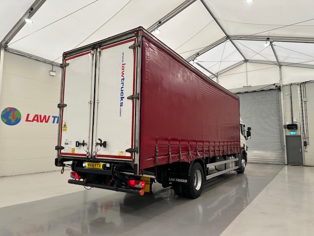 Scania P250 4×2 Sleeper Cab Curtainsider