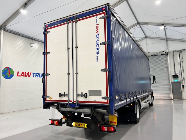 Mercedes Actros 1824 Sleeper Cab Curtainsider