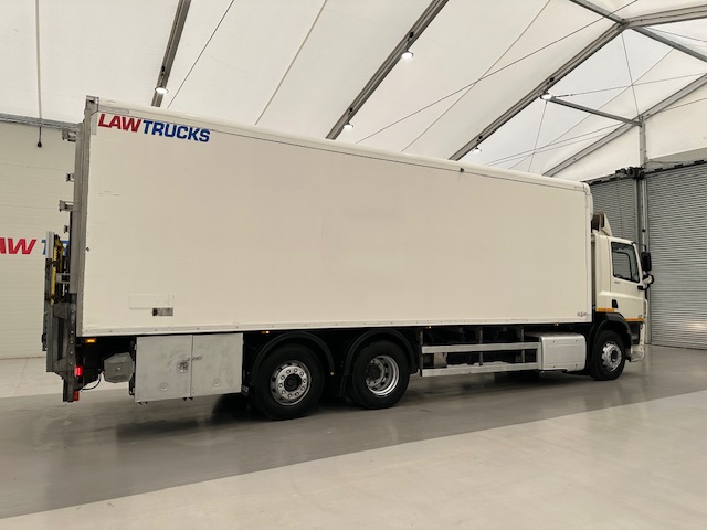 DAF CF 290 6×2 Rear Steer Fridge Box