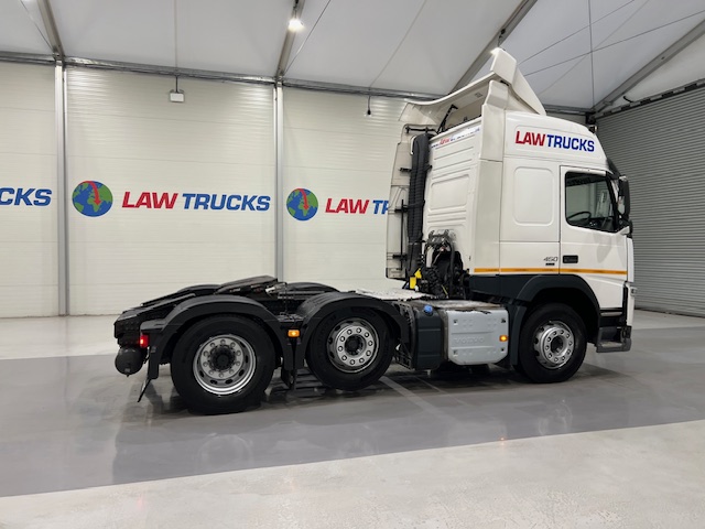 Volvo FM 450 6×2 Midlift Tractor Unit