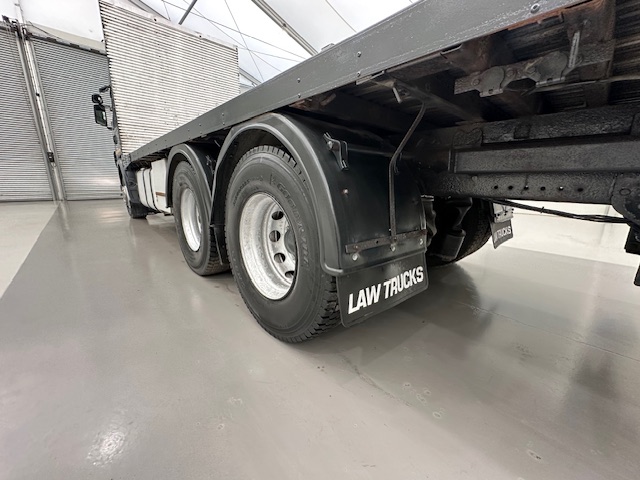 Scania 124 470 6×2 10 Tyre Sleeper Cab Flatbed