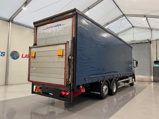 Mercedes Actros 2530 6×2 Day Cab Curtainsider