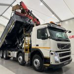 Volvo FM 370 8×4 Steel Tipper Grab - thumbnail