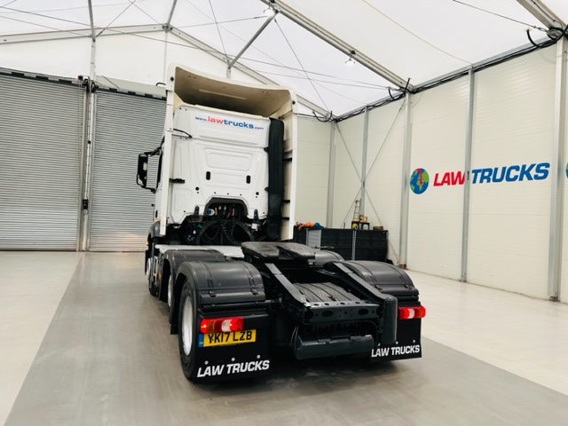 Mercedes Actros 2543 6×2 Midlift Tractor Unit