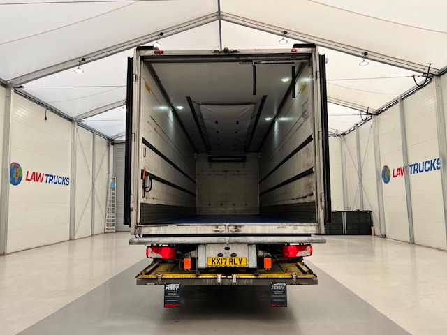 Scania P250 4×2 Sleeper Cab Fridge Box
