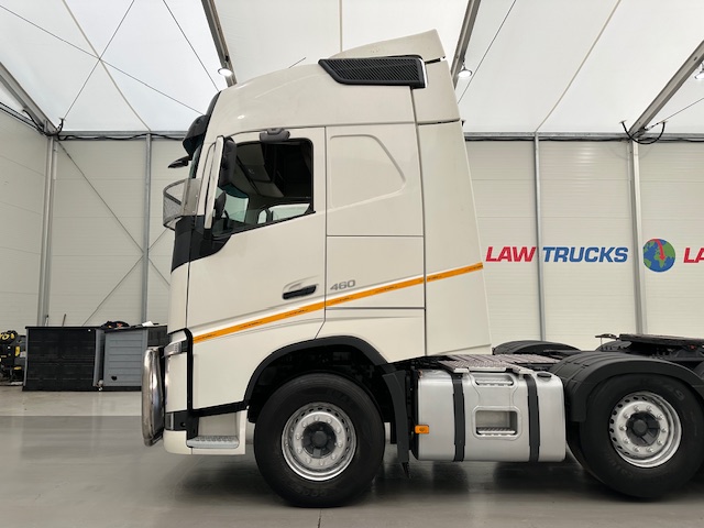 Volvo FH 460 Euro 5 6×2 Tractor Unit Safari Edition