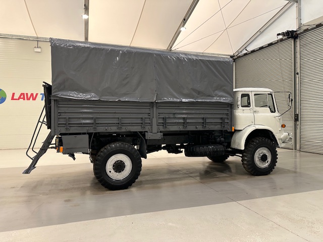 Bedford MJ 330 4×4 Cargo Truck