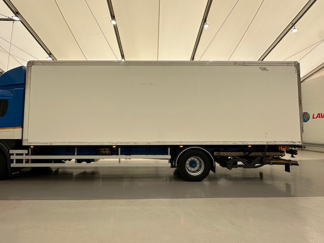 Scania P250 4×2 Sleeper Cab Fridge Box