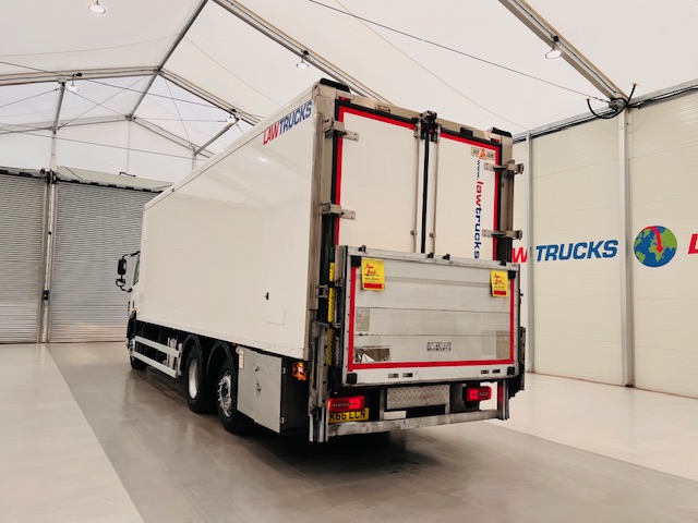 DAF CF 290 6×2 Rear Steer Fridge Box