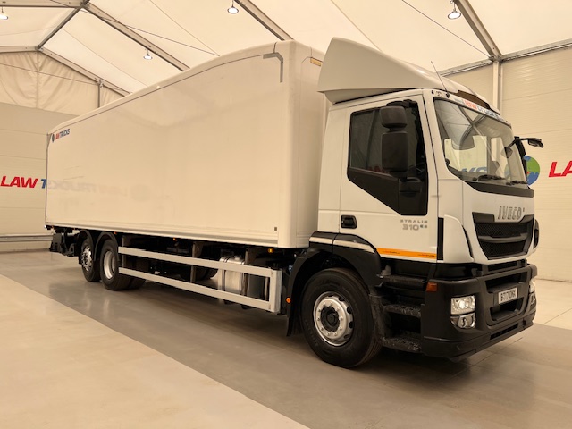 Iveco Stralis 310 AT 6×2 Box Van