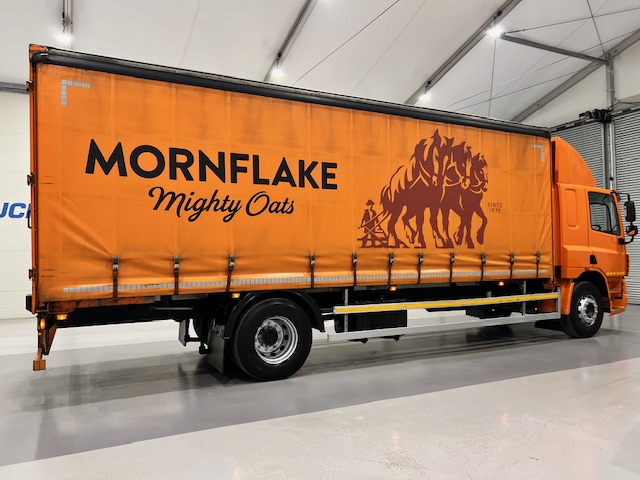 DAF CF65 220 Sleeper Cab Curtainsider