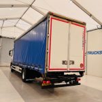 Mercedes Actros 1830 Sleeper Cab Curtainsider - thumbnail